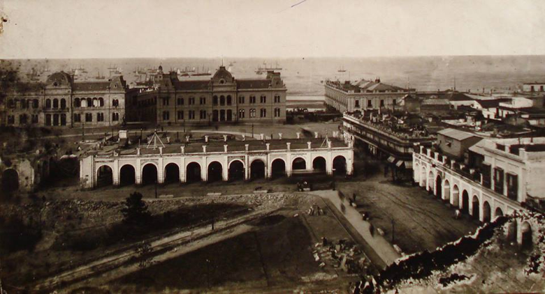 Casa de Gobierno, Palacio de Correos y Recova